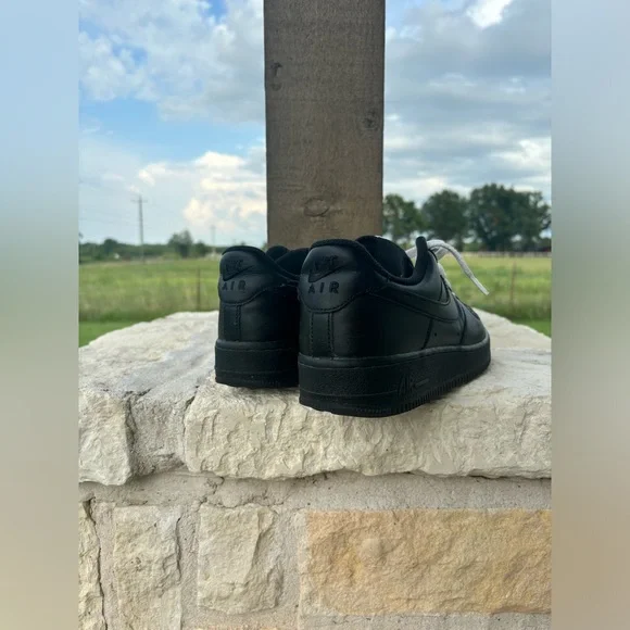 Nike Air Force 1 - Picture 3 of 7